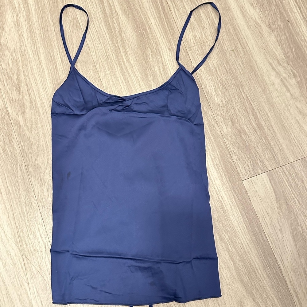Ekouaer Navy Satin Cami Tank Top M Tie-Back, Open Back, Adjustable Straps
A199 - Picture 2 of 4